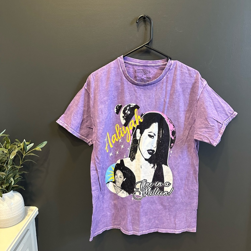 Aaliyah Graphic Shirt | Washed Purple | Medium | NWOT